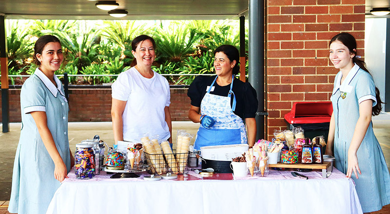 Parent helpers at St Patrick's Marist College Dundas