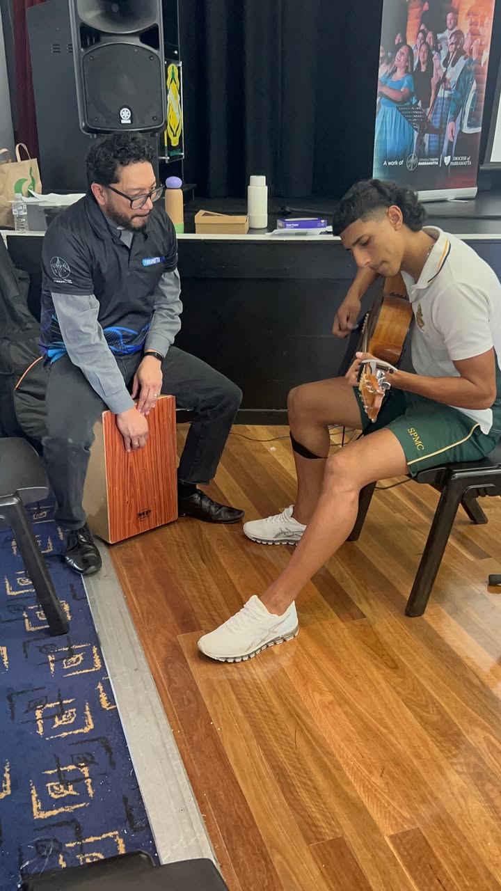 702264438307801_1514404893760414-1